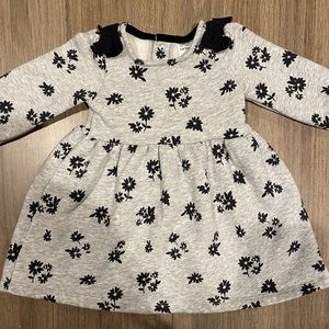 Carter’s NWOT dress 6mo